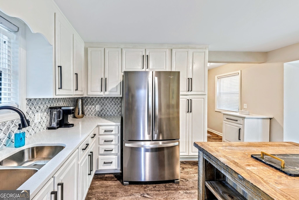 527 Charing Cross Drive - Photo 7