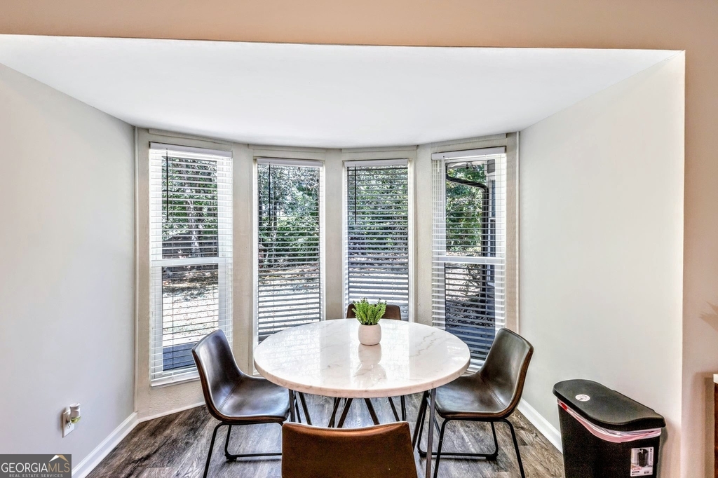 527 Charing Cross Drive - Photo 2