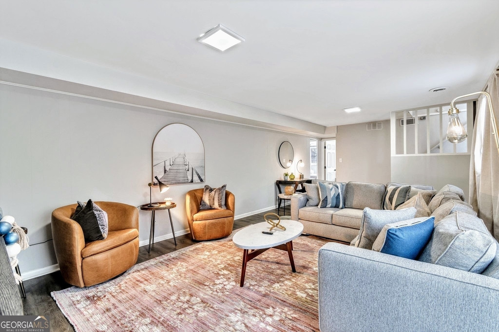 2480 Powers Ferry Drive Se - Photo 17