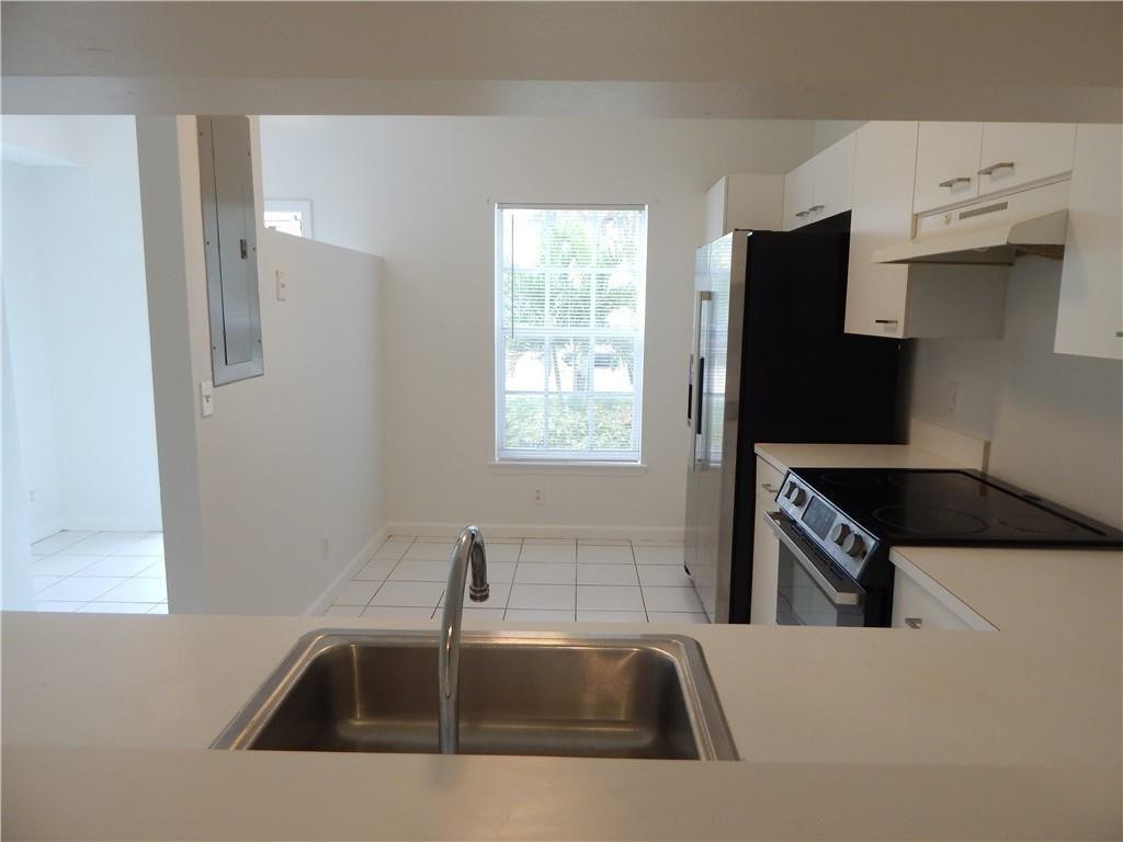 9914 Nw 56th Place - Photo 5
