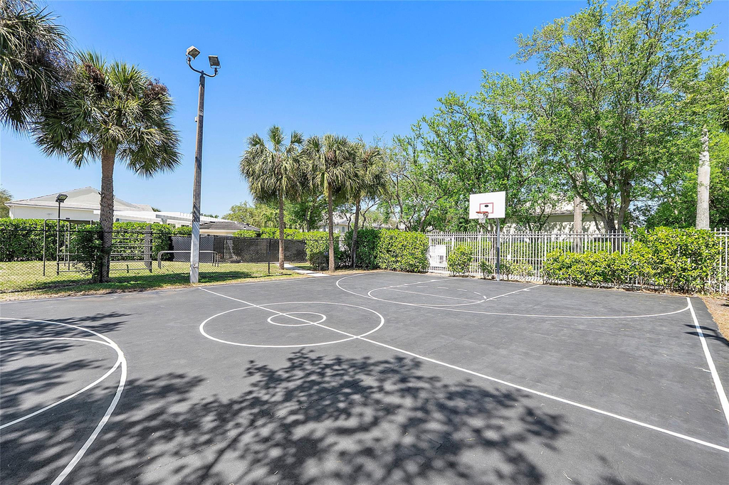 9914 Nw 56th Place - Photo 27