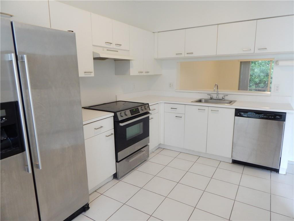 9914 Nw 56th Place - Photo 4