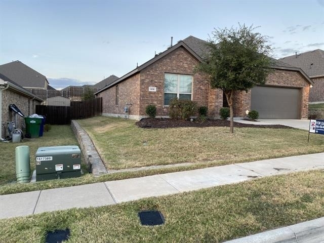 573 La Grange Drive - Photo 2