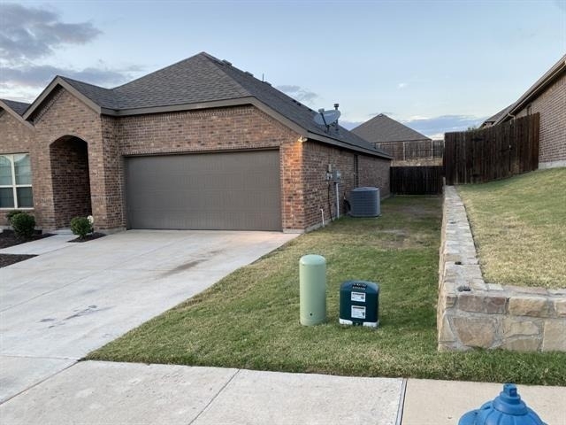 573 La Grange Drive - Photo 1