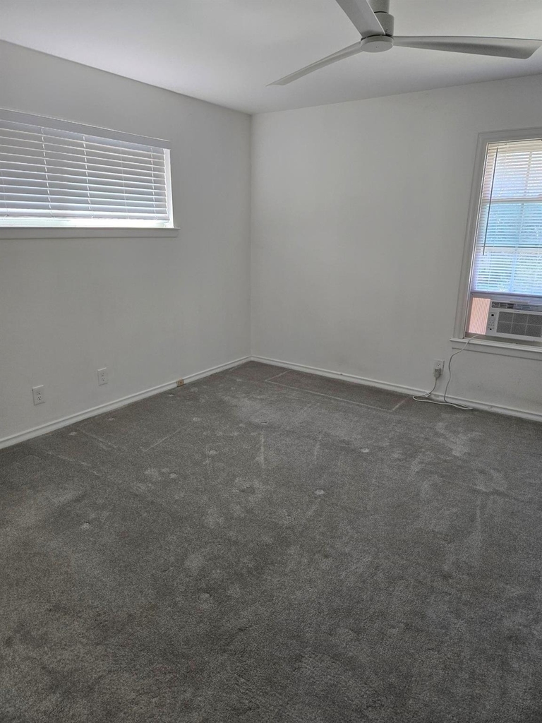 8604 Baltimore Drive - Photo 11