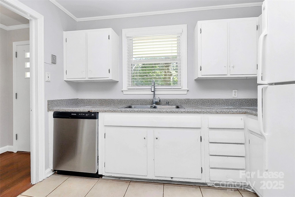 228 Seneca Place - Photo 12