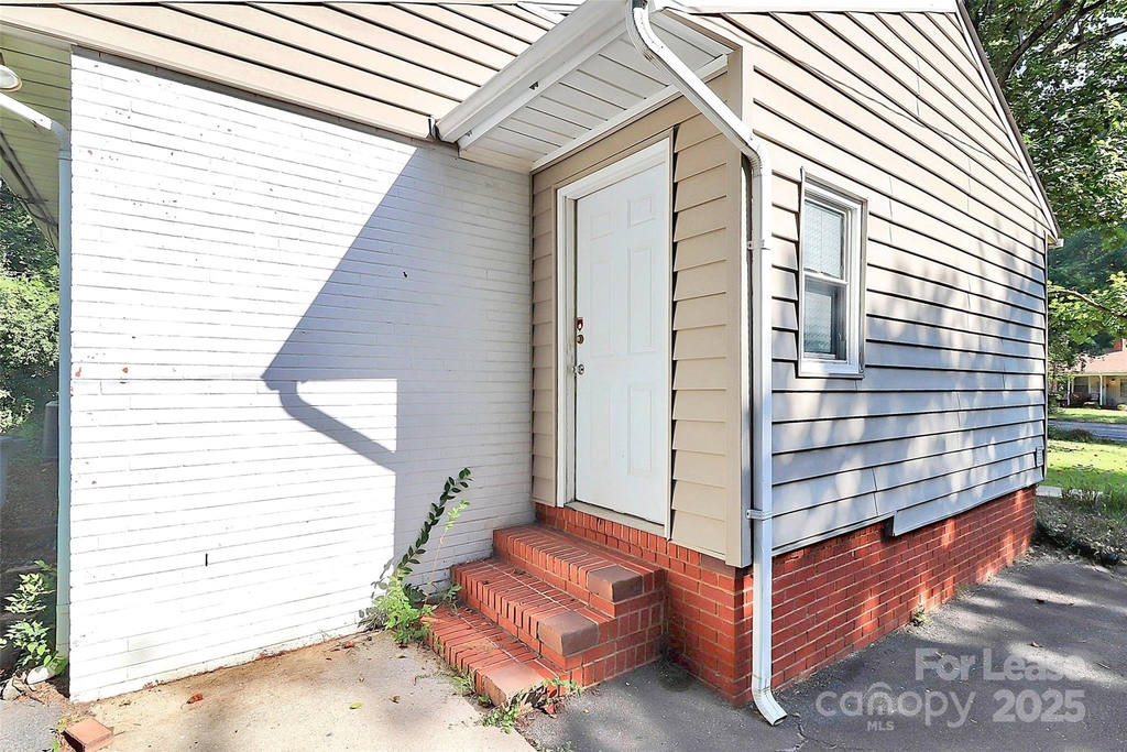 228 Seneca Place - Photo 29