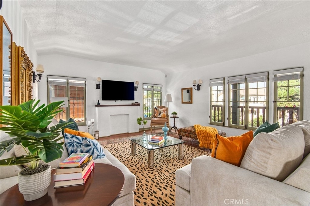 8246 4th Street - Photo 0