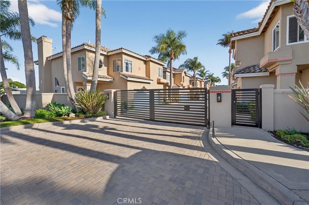 152 Terraza Court - Photo 2