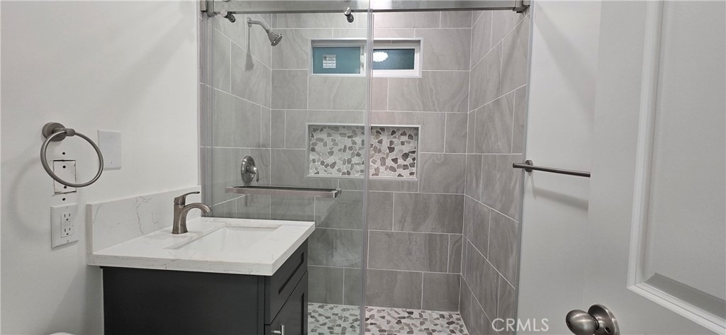 1428 E 54th - Photo 8