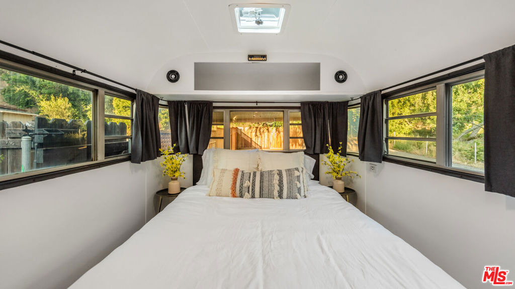 272 N Topanga - Photo 13