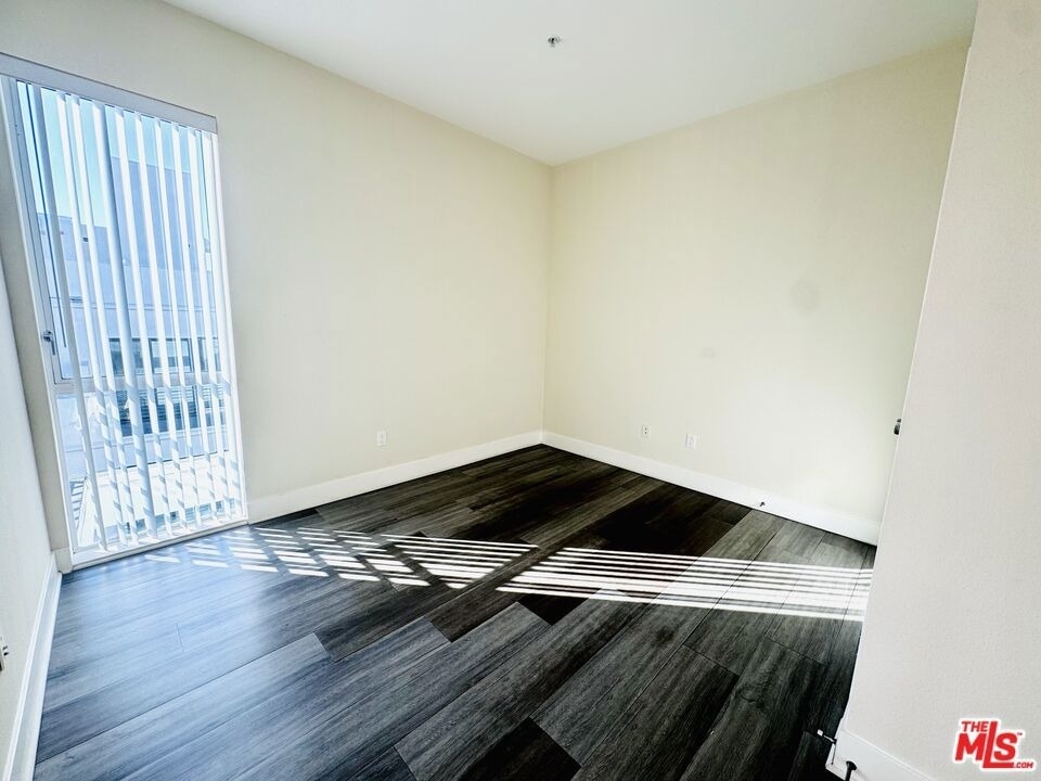 1241 5th Street - Photo 22