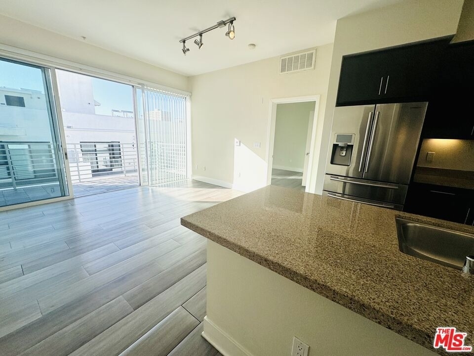 1241 5th Street - Photo 26