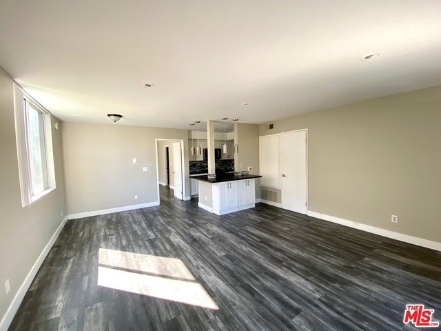 1529 S Bundy Drive - Photo 2