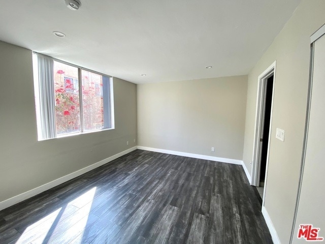 1529 S Bundy Drive - Photo 6