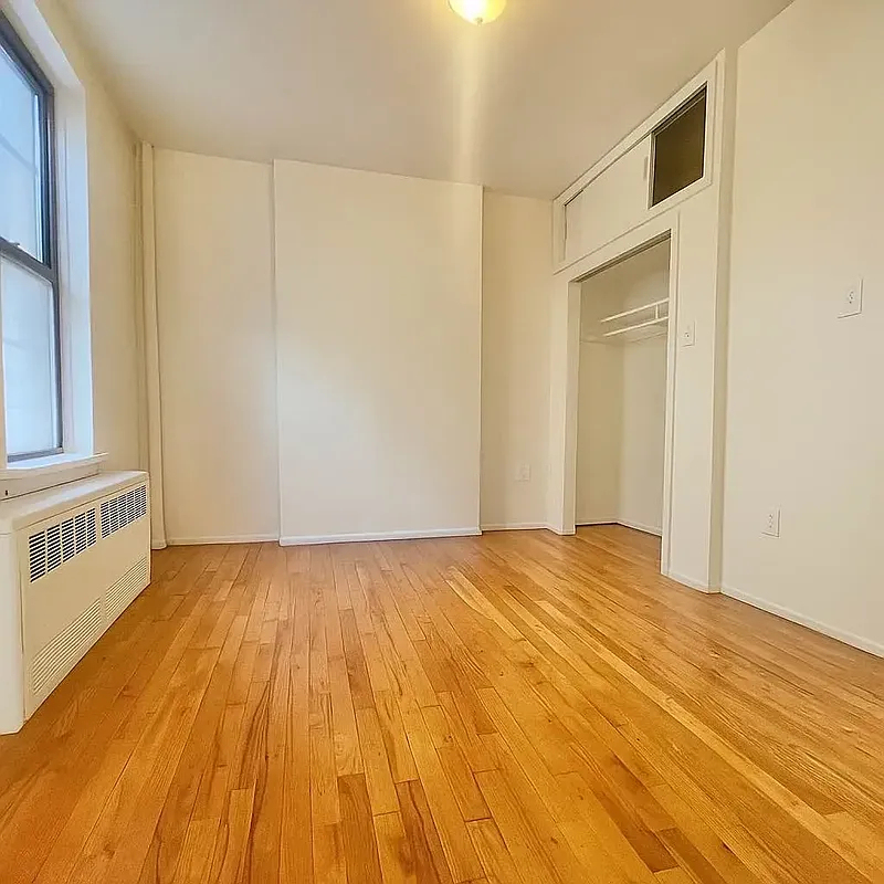 668 4th Avenue - Photo 5