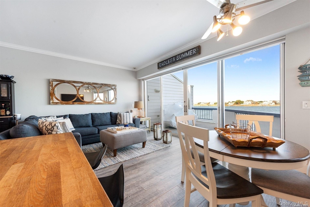 250 Dune Road - Photo 7