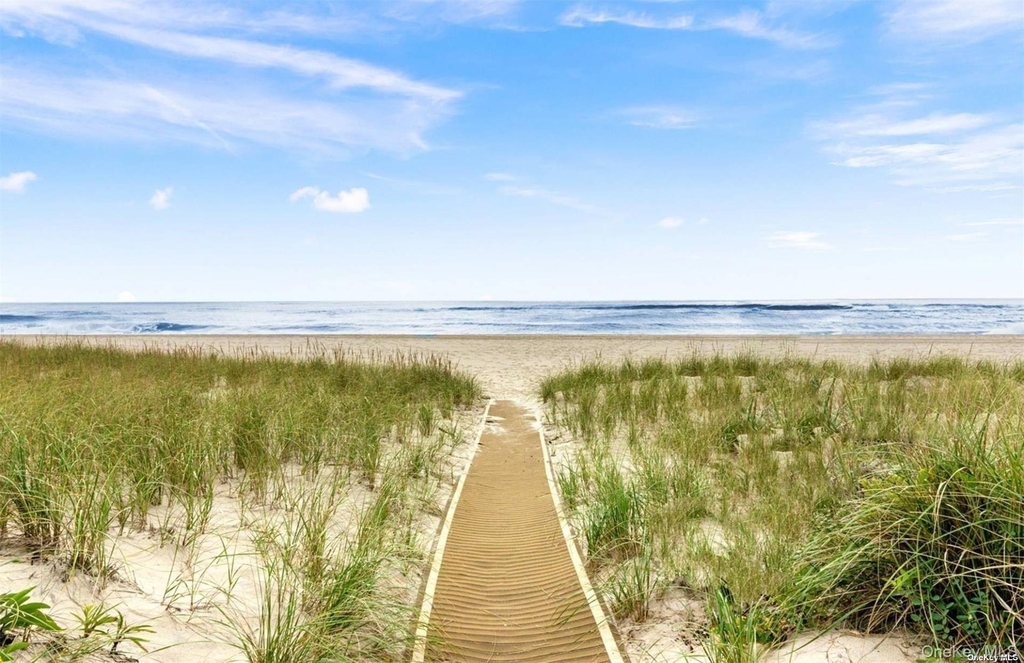 250 Dune Road - Photo 16