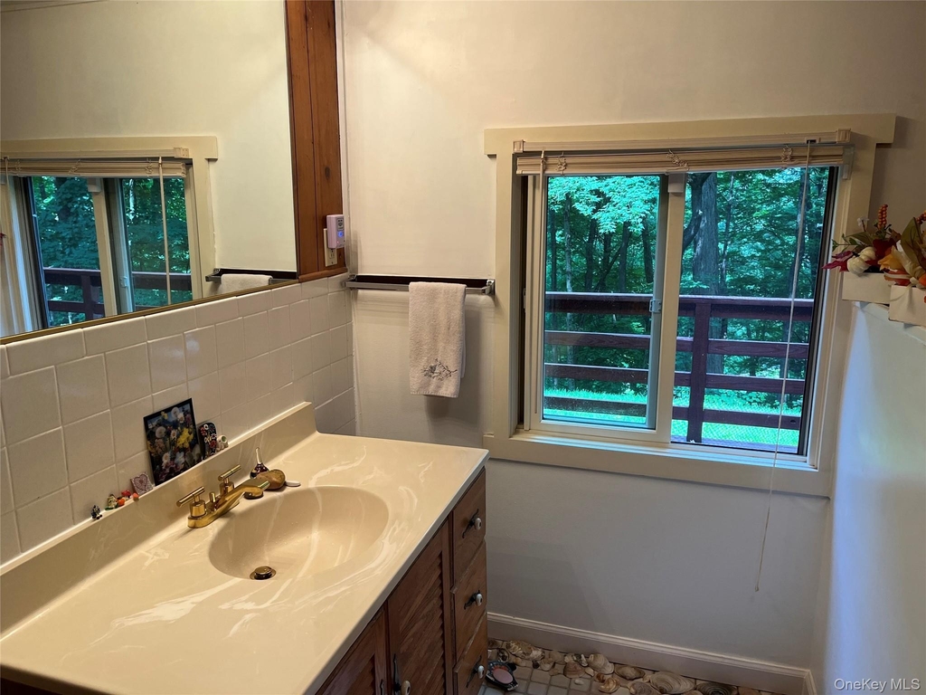 85 Paulding Drive - Photo 2