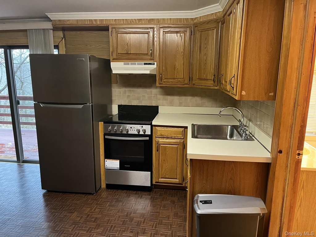 85 Paulding Drive - Photo 0