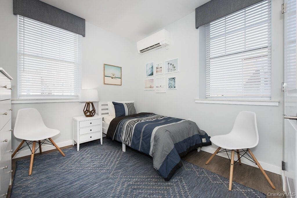 300 Carleton Avenue - Photo 10