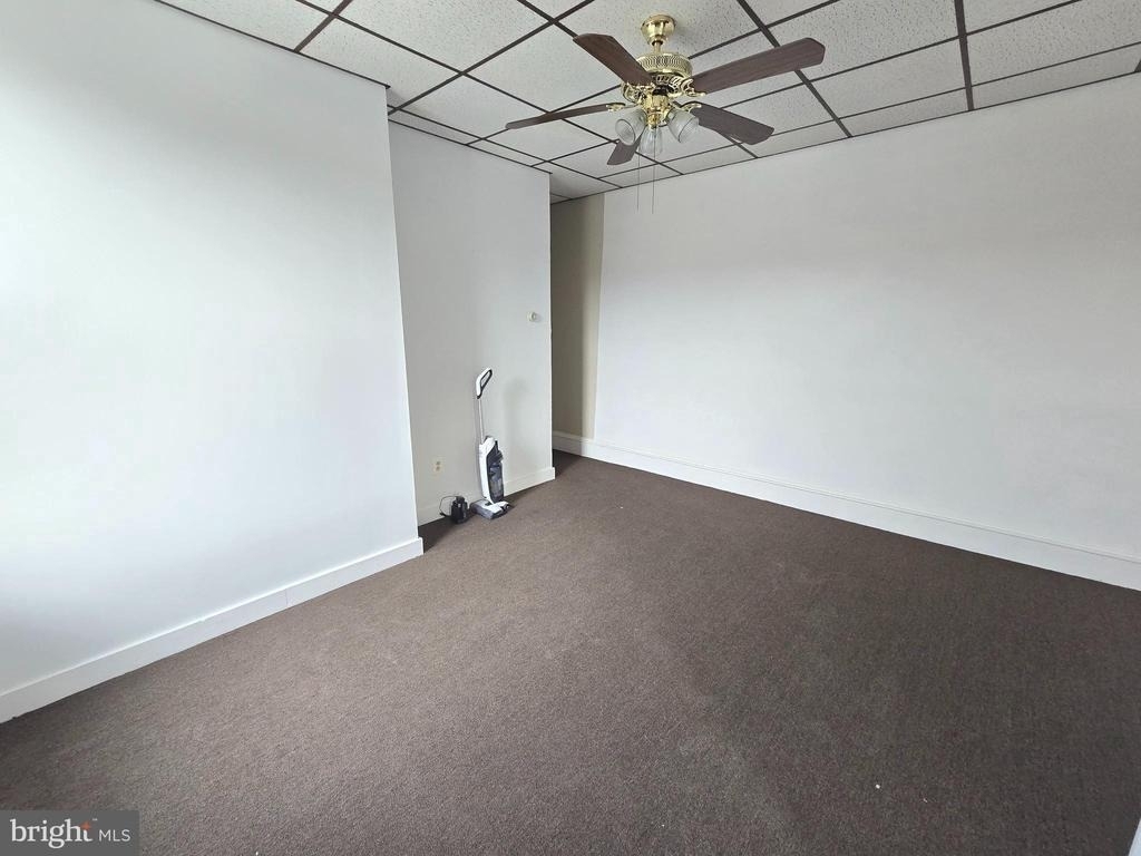 5315 Master Street - Photo 5