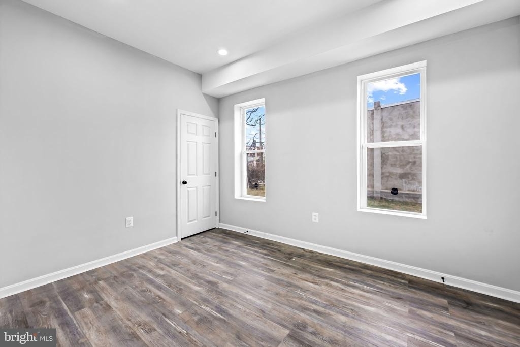 1918 E Lafayette Avenue - Photo 6