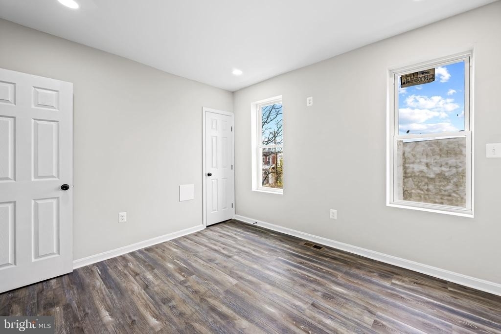 1918 E Lafayette Avenue - Photo 18