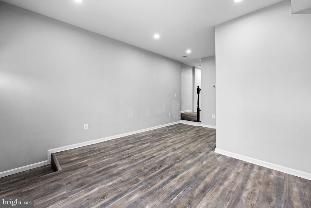 1918 E Lafayette Avenue - Photo 4