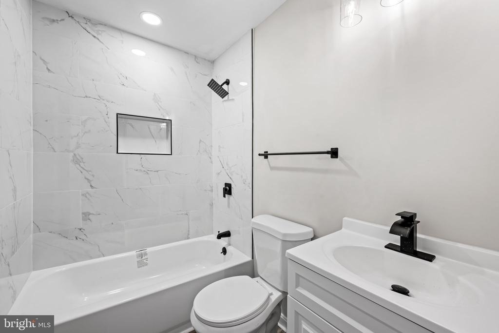 1918 E Lafayette Avenue - Photo 19