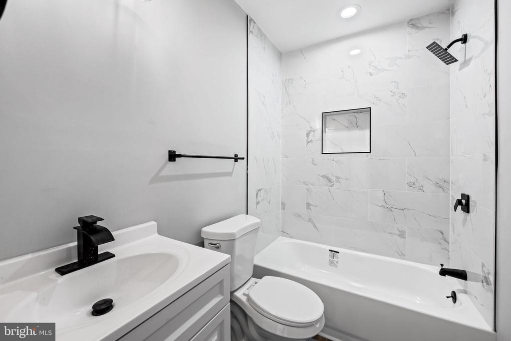 1918 E Lafayette Avenue - Photo 7