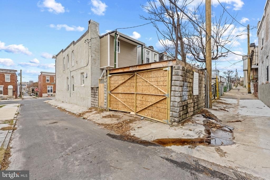 1918 E Lafayette Avenue - Photo 29