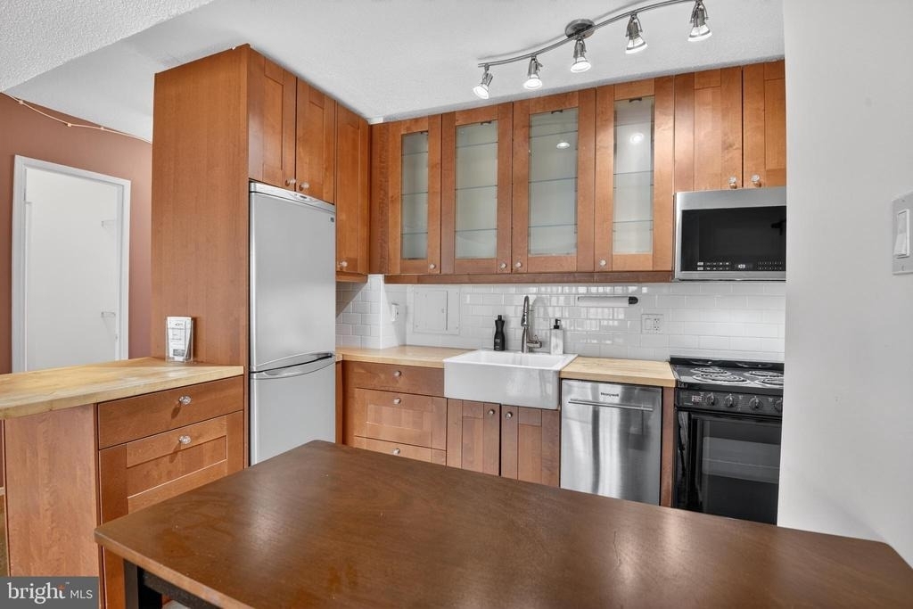 1301 Delaware Avenue Sw - Photo 11