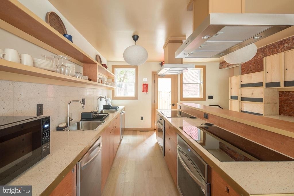 2021 4th Street Nw - Photo 9