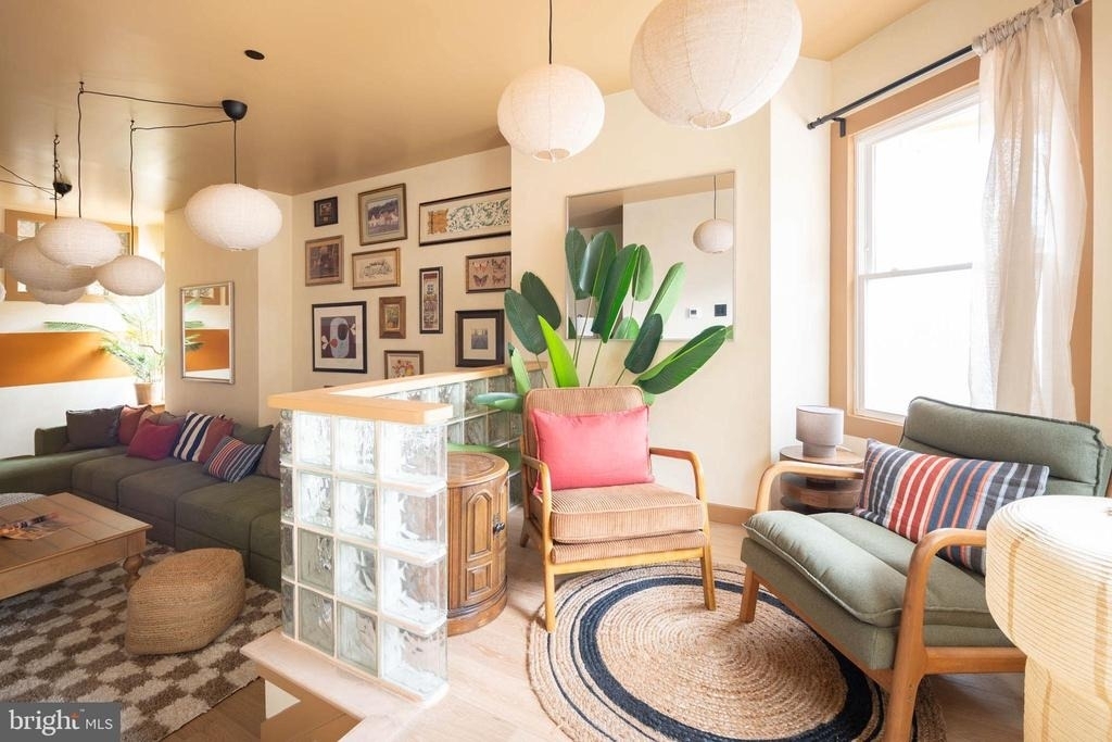 2021 4th Street Nw - Photo 3