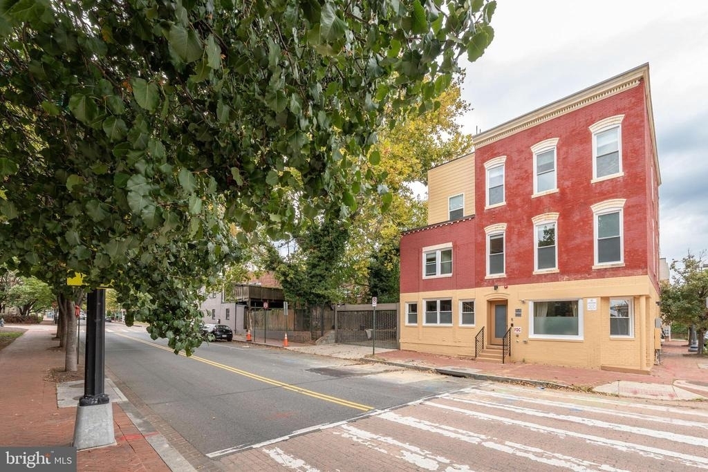2021 4th Street Nw - Photo 1