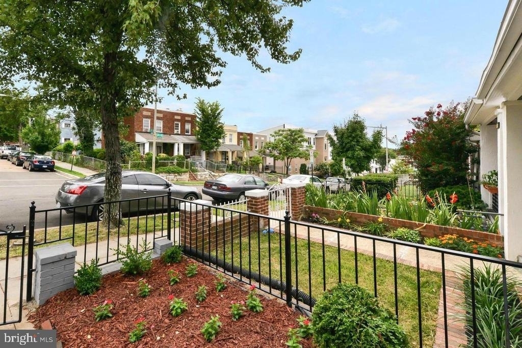 1648 L Street Ne - Photo 24