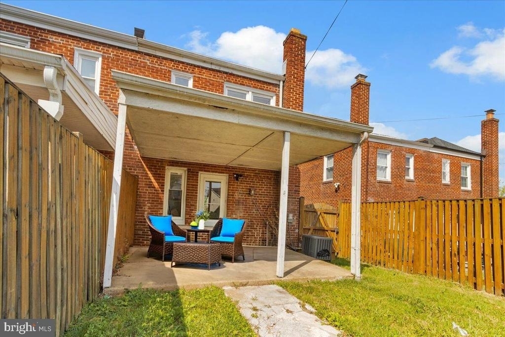 1193 46th Place Se - Photo 13