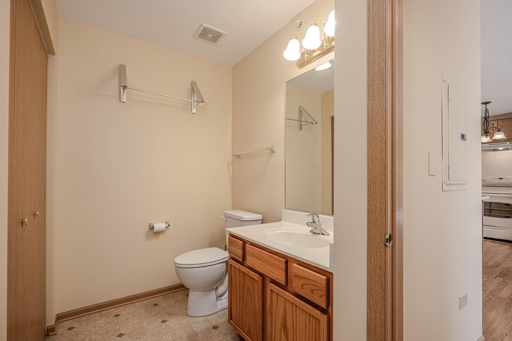 801 N Mclean Boulevard - Photo 13