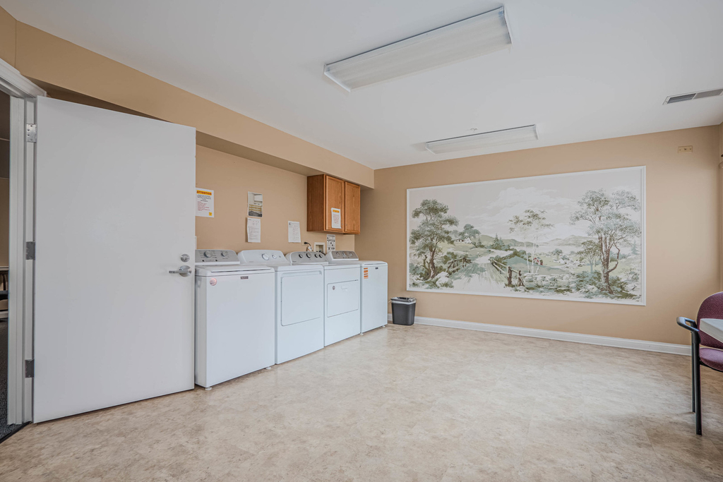 801 N Mclean Boulevard - Photo 27