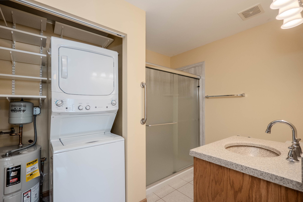 801 N Mclean Boulevard - Photo 10