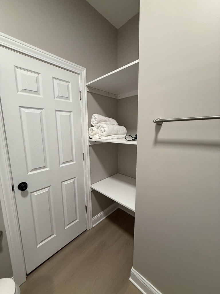 3049 N Avers Avenue - Photo 8
