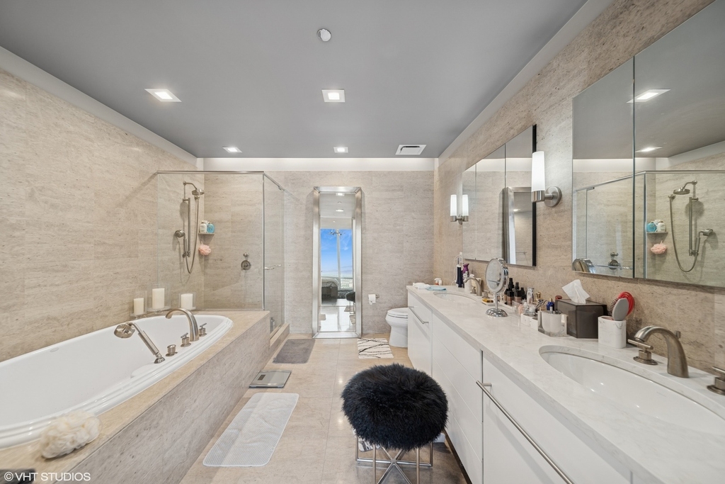 401 N Wabash Avenue - Photo 8