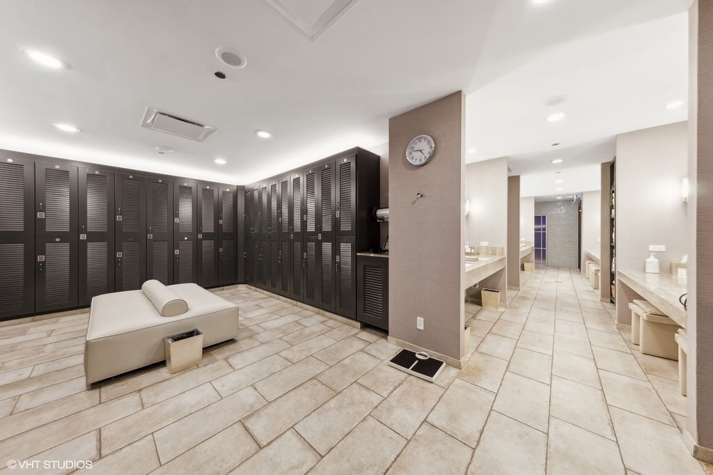 401 N Wabash Avenue - Photo 11