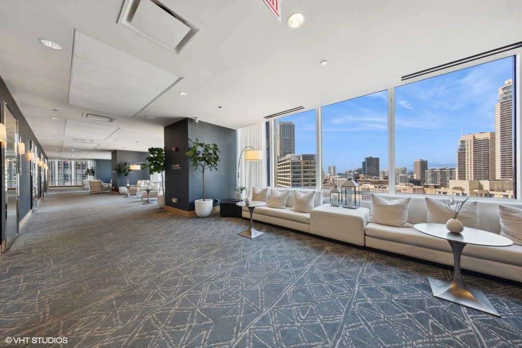 401 N Wabash Avenue - Photo 9