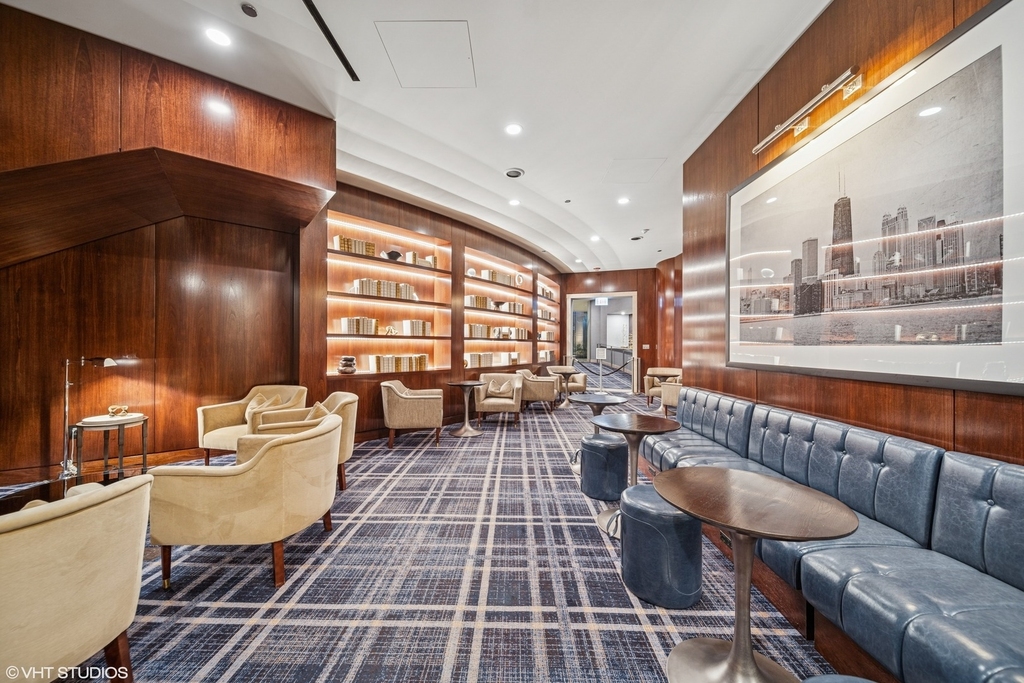 401 N Wabash Avenue - Photo 19