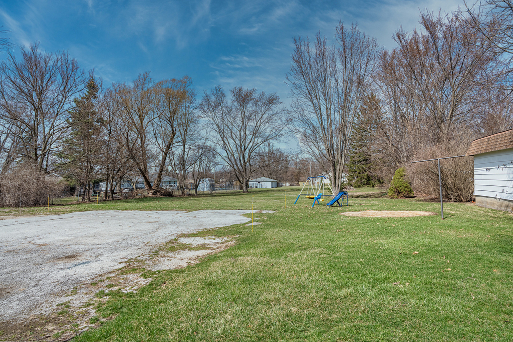 8342 W Lincoln Highway - Photo 9