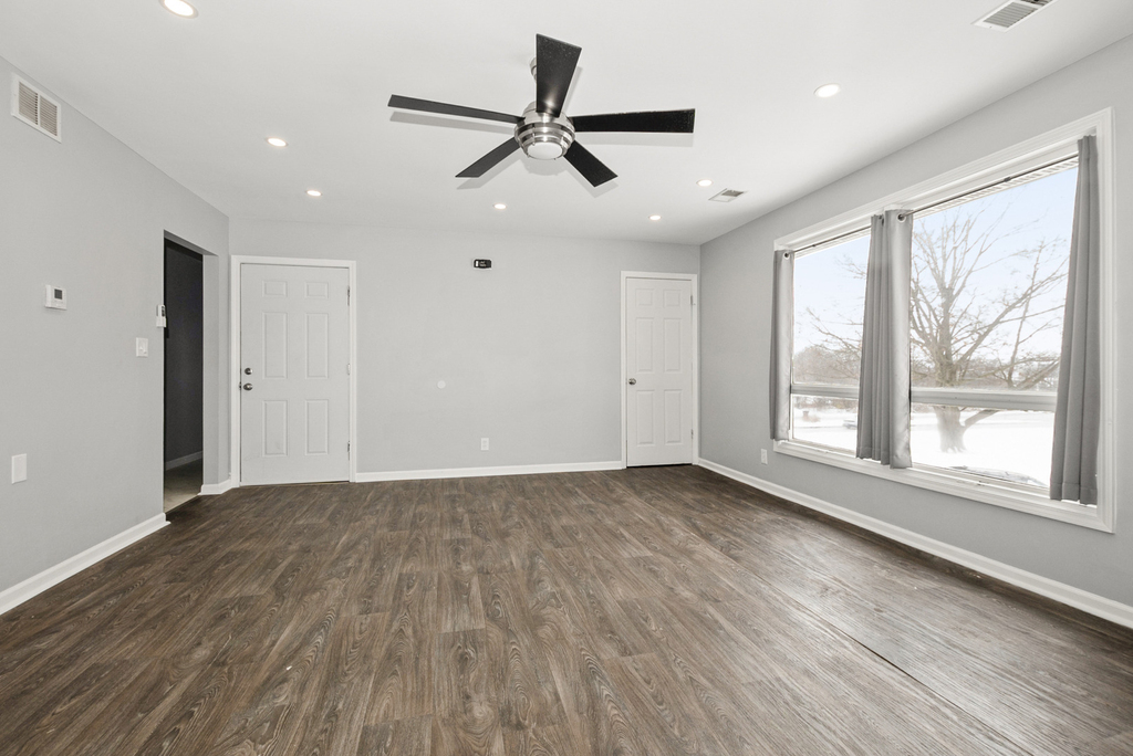 8342 W Lincoln Highway - Photo 1