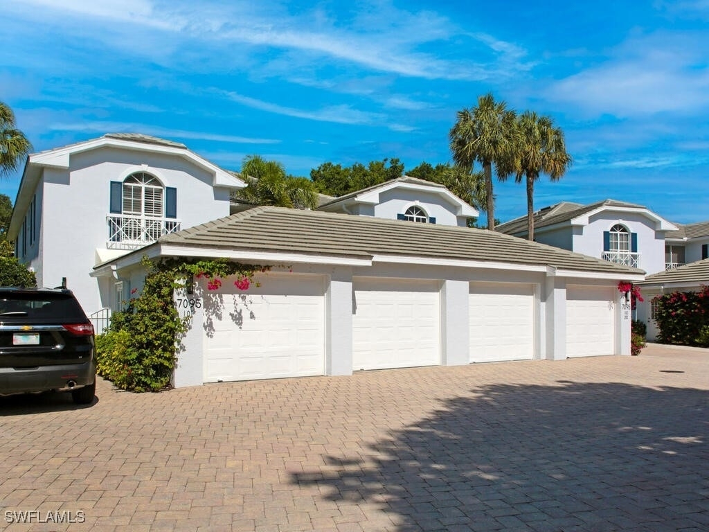 7095 Barrington Circle - Photo 32