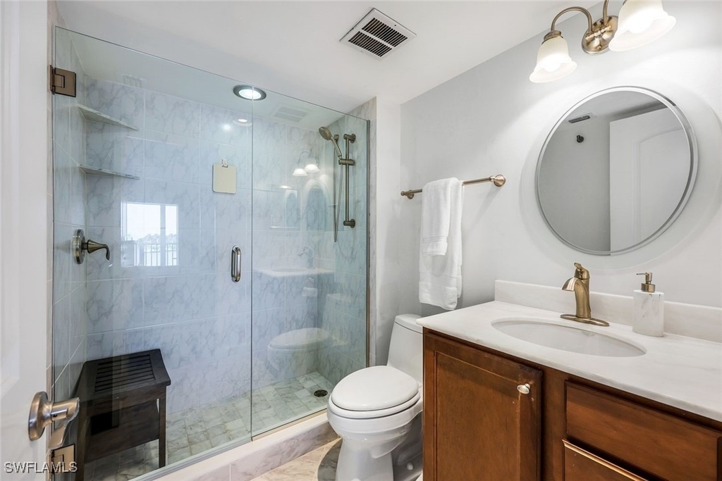 2750 Gulf Shore Boulevard N - Photo 10